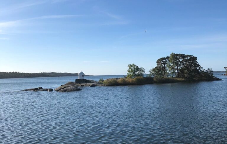 Skärgårds ö utanför Nynäshamns konferens