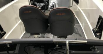 Ryds 628 MidC – med en framflyttad centrerad pulpet Ryds