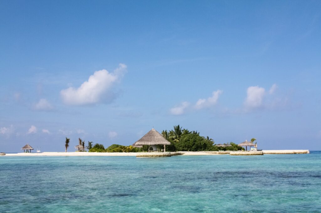 tropical island scenery,maldives